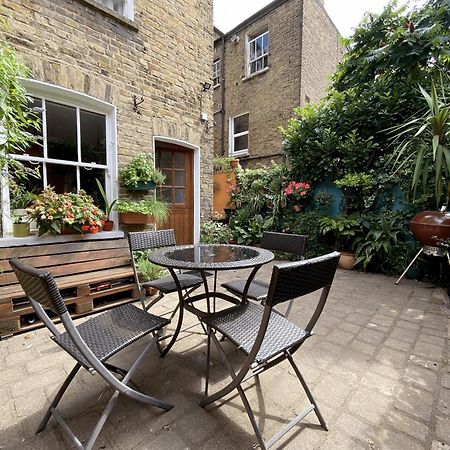 The Clapham Apartment With Private Patio London Bagian luar foto