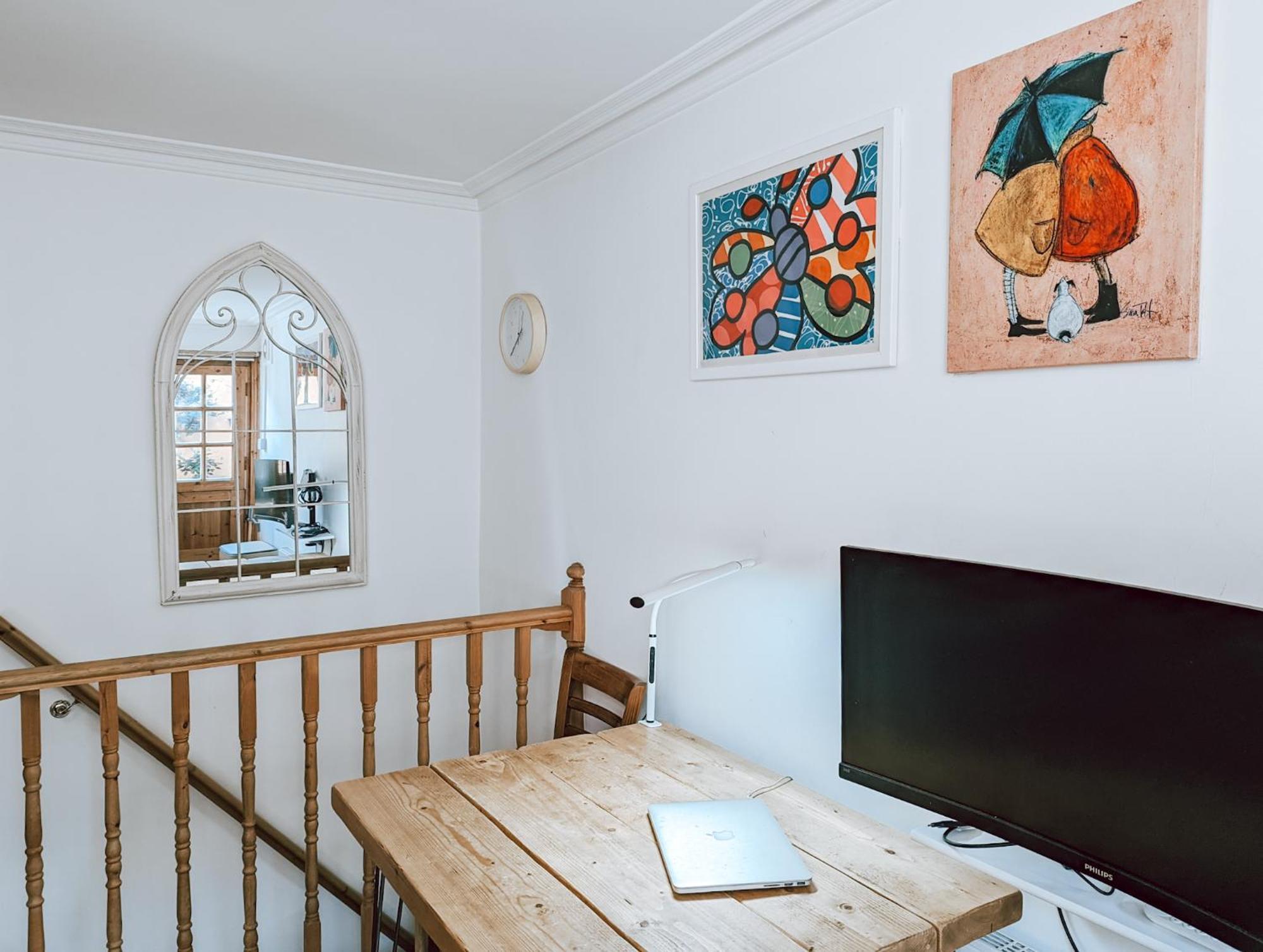 The Clapham Apartment With Private Patio London Bagian luar foto